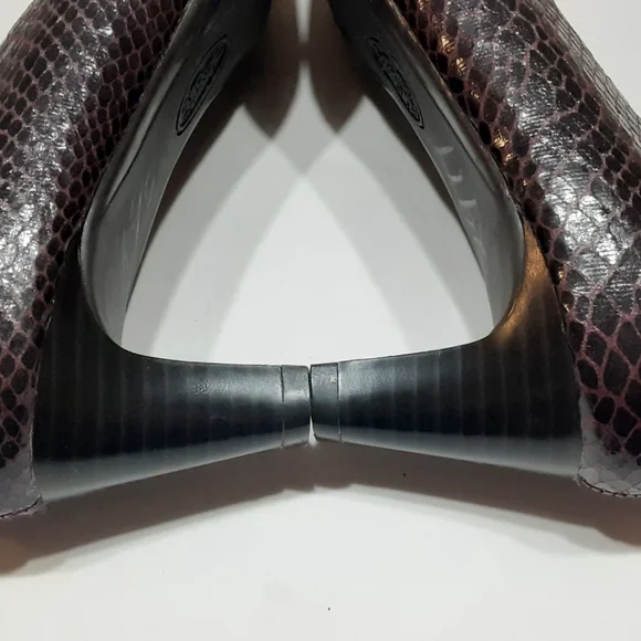 Euro Soft by Sofft Orthopedic Heel Pumps - Picture 3 of 10